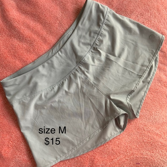 Grey running shorts - Picture 1 of 2